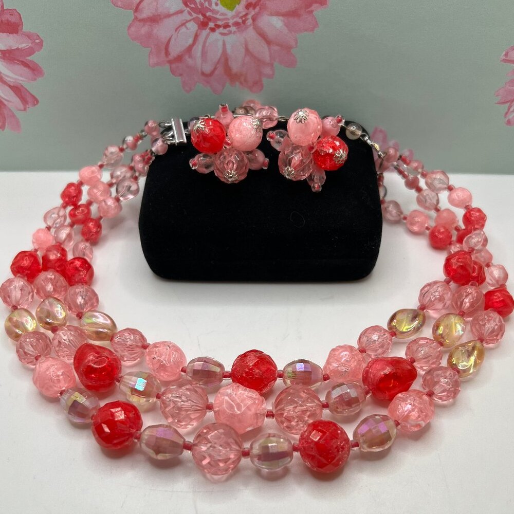 🔥🔥HP 🔥🔥 Western Germany Watermelon Necklace and Clip Earrings set